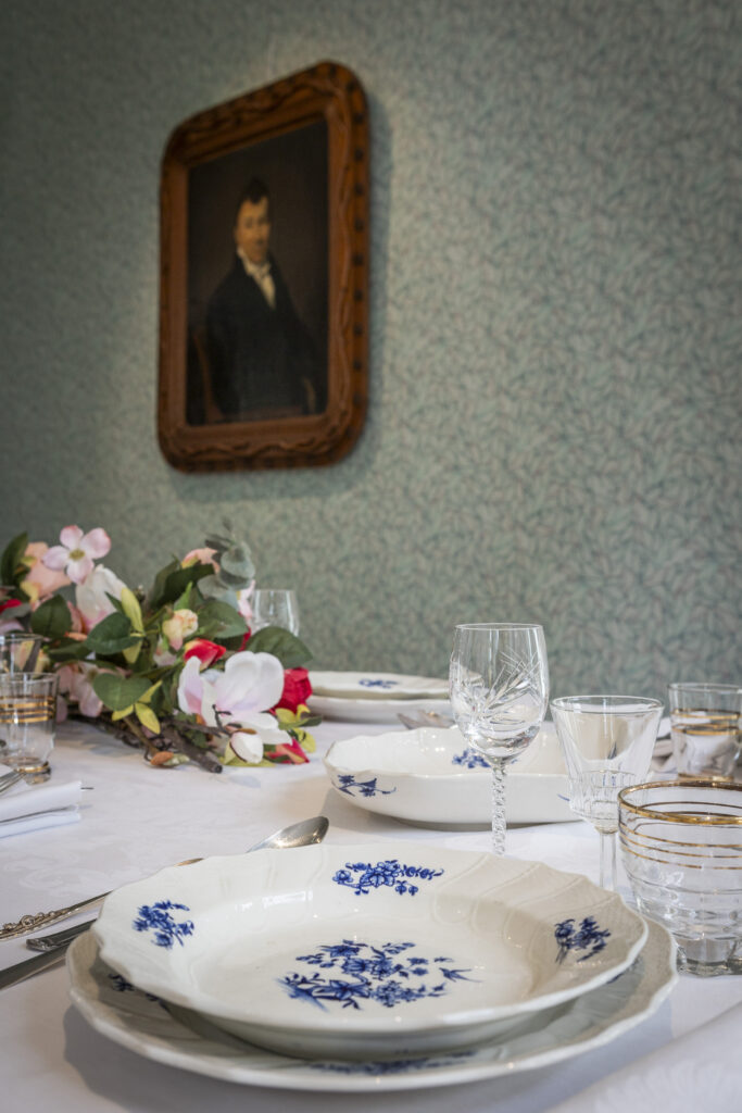 Aan Tafel in Museum STAAL
